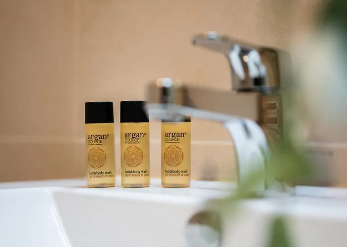 Val D'or, Moderne Et Famillial Pour 4 Personnes, Parking, Centre Gare *