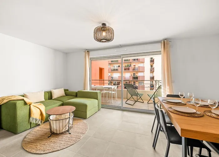 Val D'or, Moderne Et Famillial Pour 4 Personnes, Parking, Centre Gare